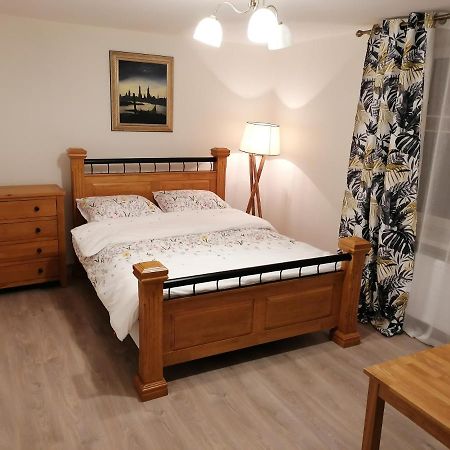 Dabrowka Apartment Nowy Sacz Bagian luar foto